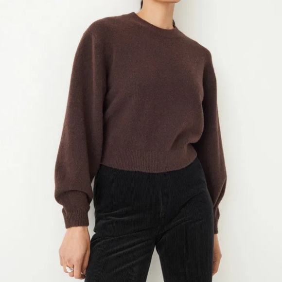 Cropped Relaxed Sweater - Picture 3 of 5